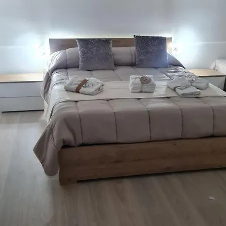 Casa Nonna Anna بيت للعطل مانفريدونيا
